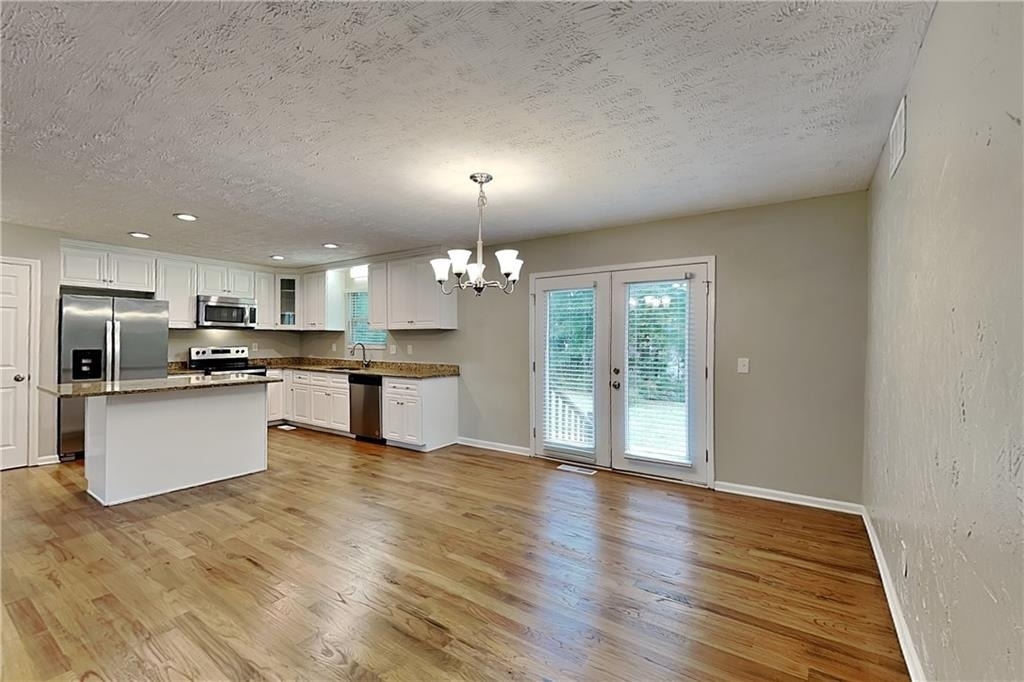 4414 Treeline Way - Photo 5
