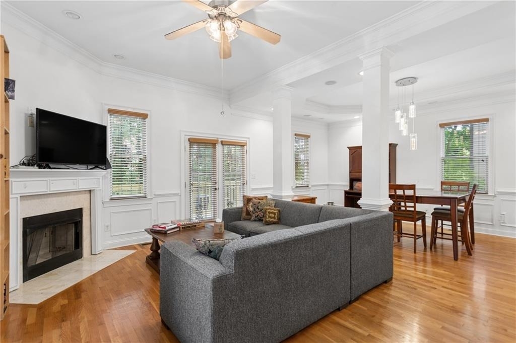 649 Peeples Street Sw - Photo 4