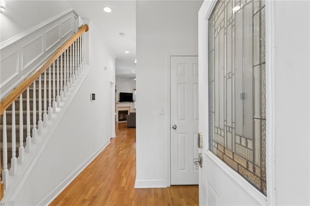 649 Peeples Street Sw - Photo 2
