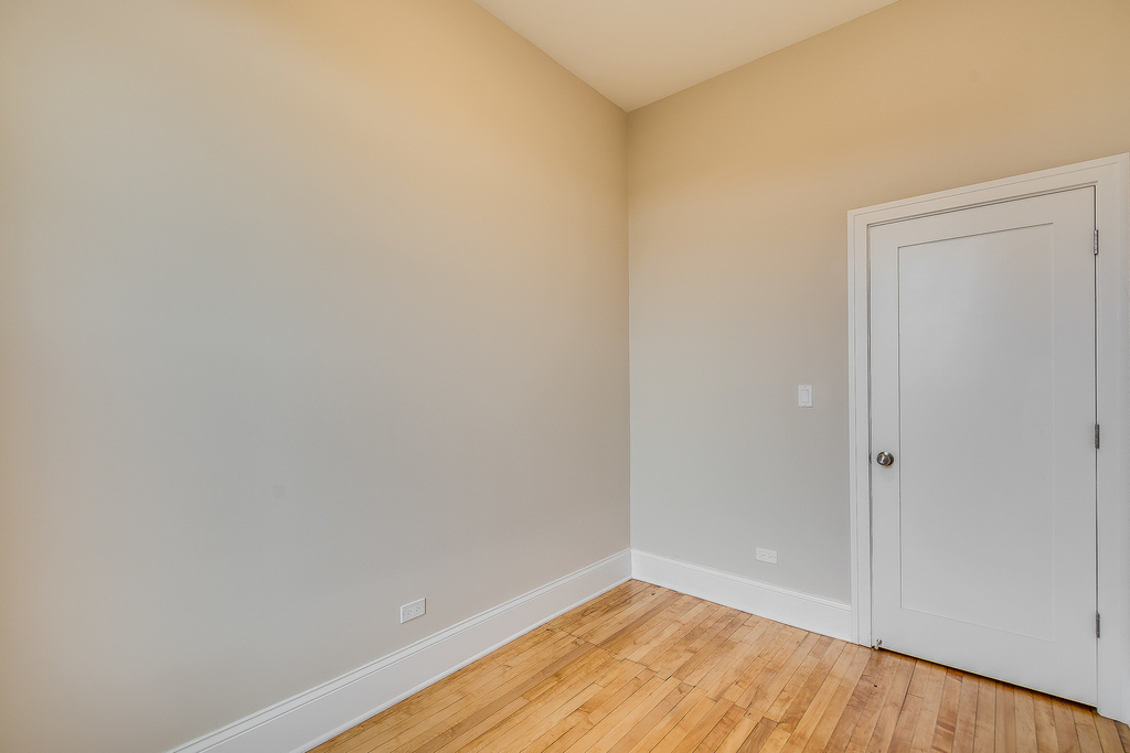 2441 W Cortland Street - Photo 11