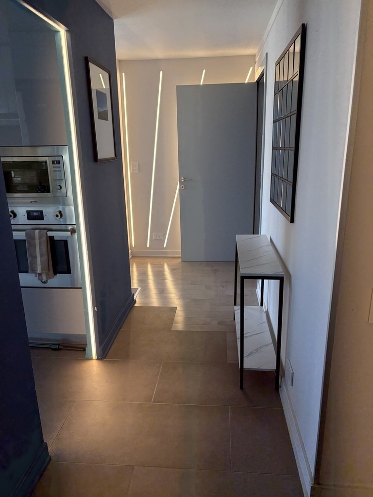 1360 N Sandburg Terrace - Photo 1