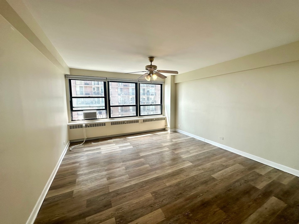 4180 N Marine Drive - Photo 10