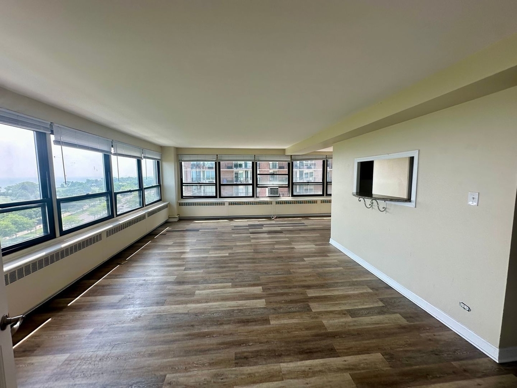 4180 N Marine Drive - Photo 2