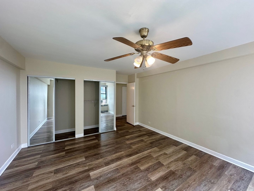 4180 N Marine Drive - Photo 11