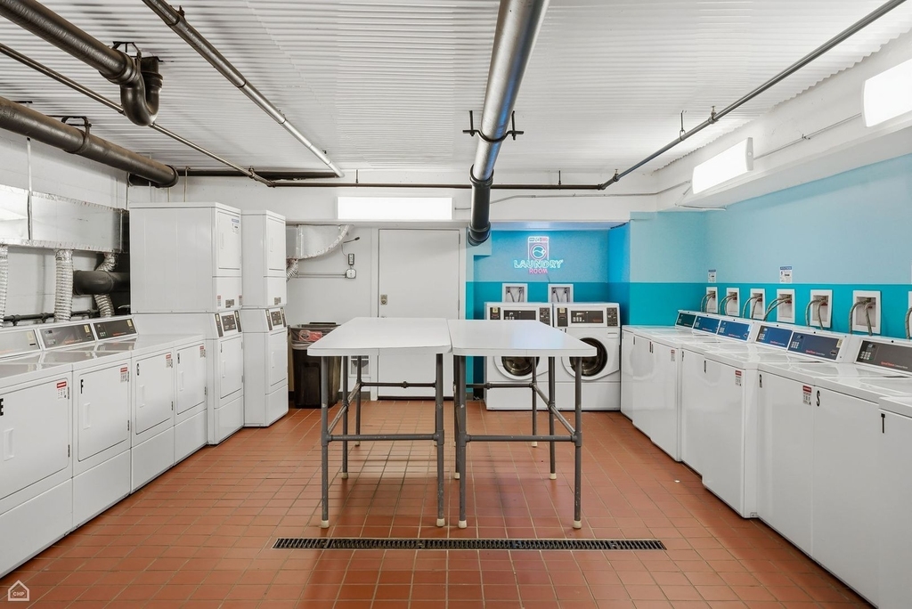 4180 N Marine Drive - Photo 15
