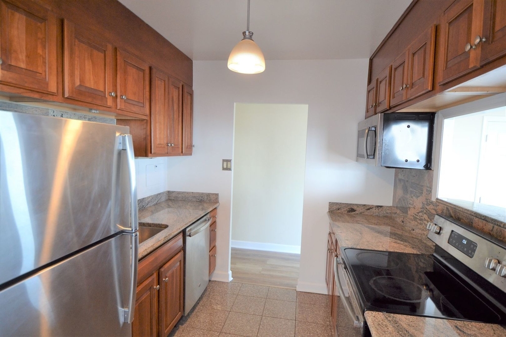 4180 N Marine Drive - Photo 8