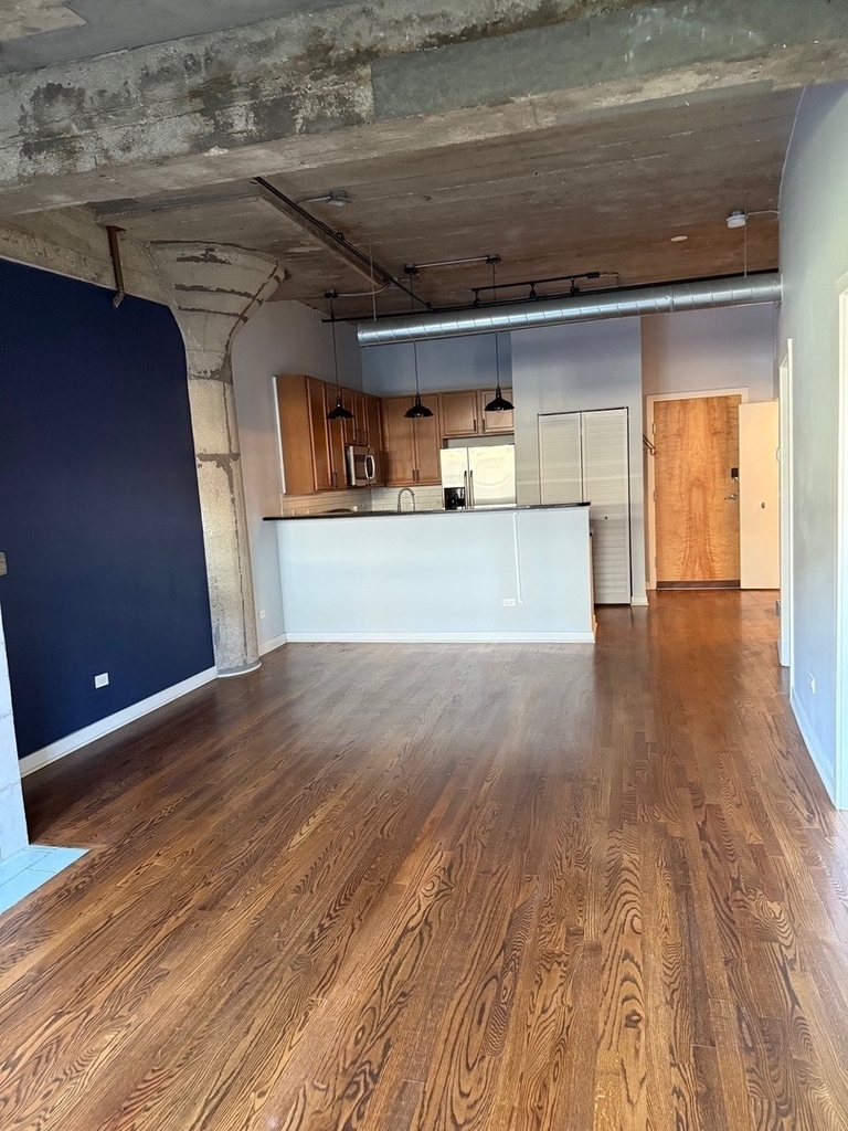 1110 W 15th Street - Photo 5
