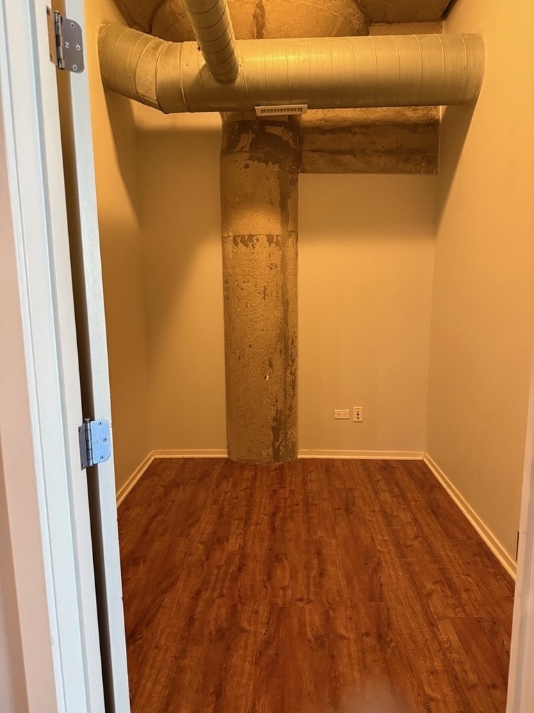 1110 W 15th Street - Photo 11