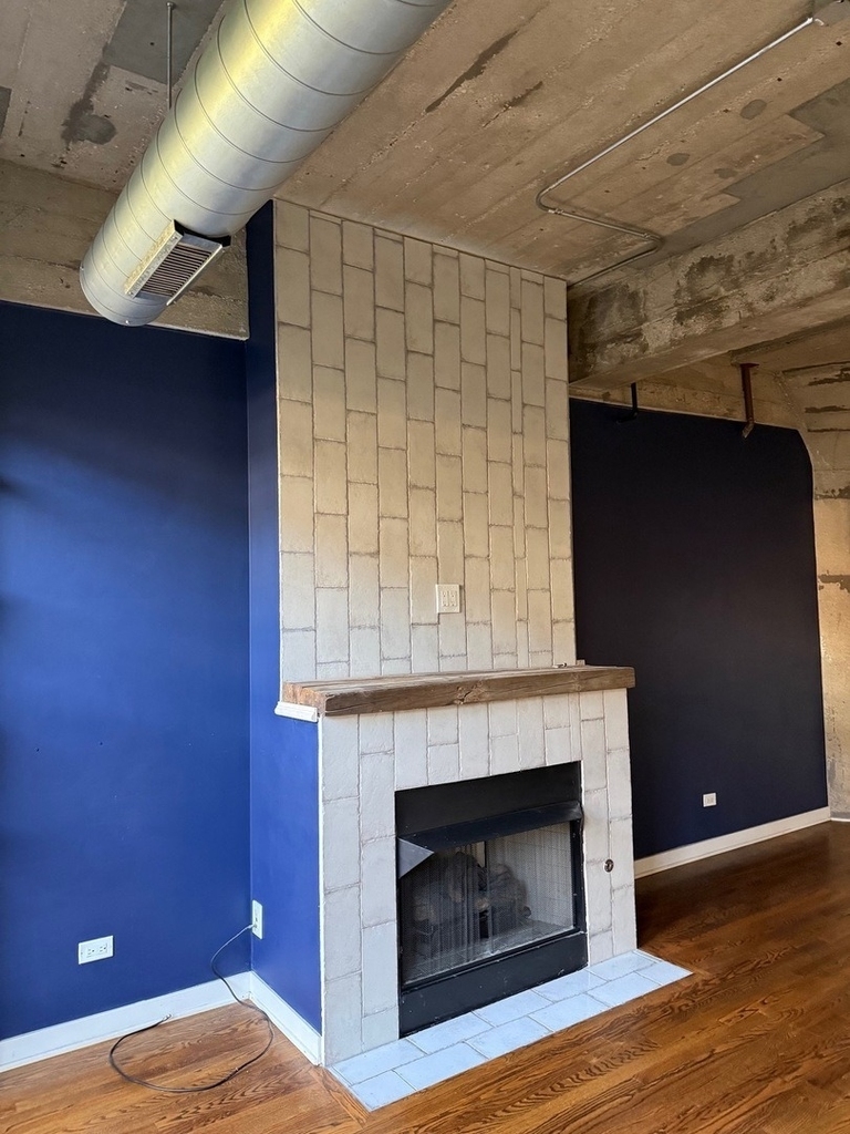 1110 W 15th Street - Photo 3