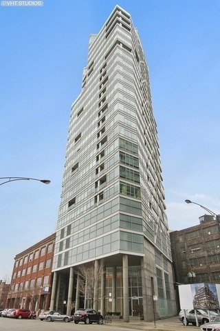 510 W Erie Street - Photo 0