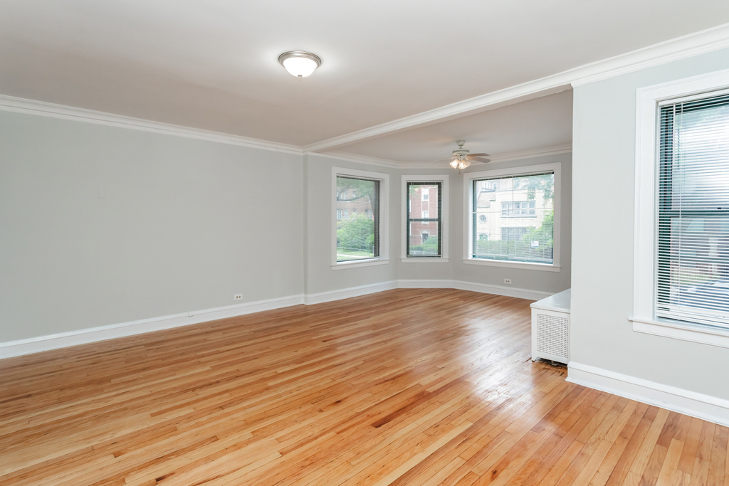 6915 S Paxton Avenue - Photo 2