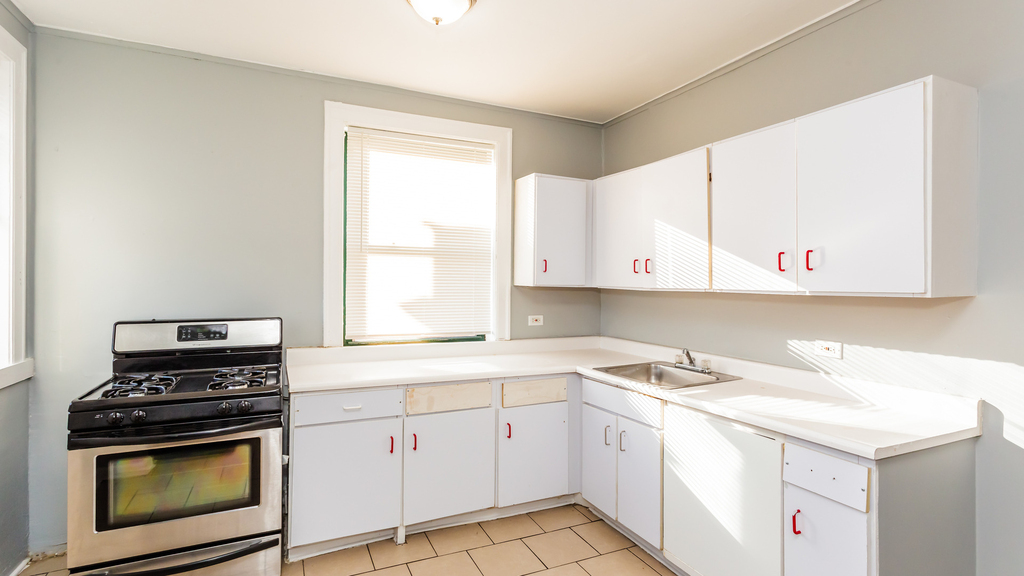 2217 E 69th Street - Photo 4