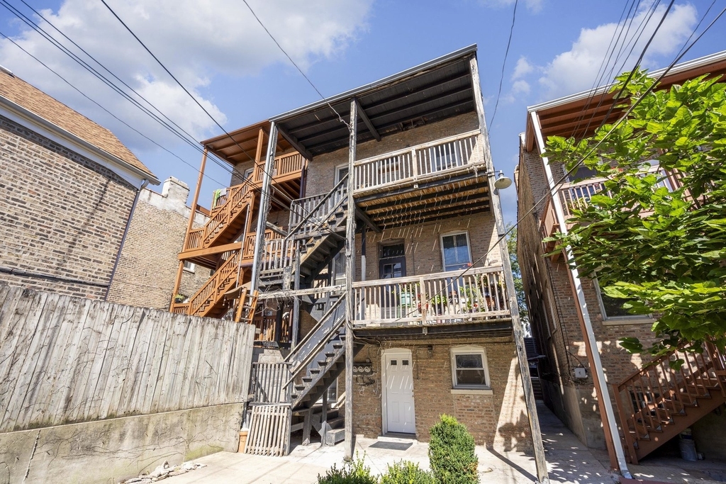 1623 W Cullerton Street - Photo 13