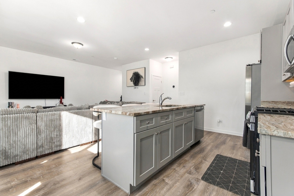 1036 Gillespie Lane - Photo 6