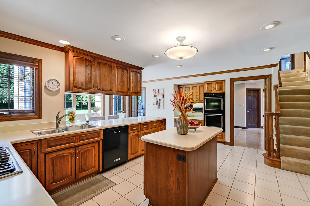 6515 Manor Drive - Photo 10