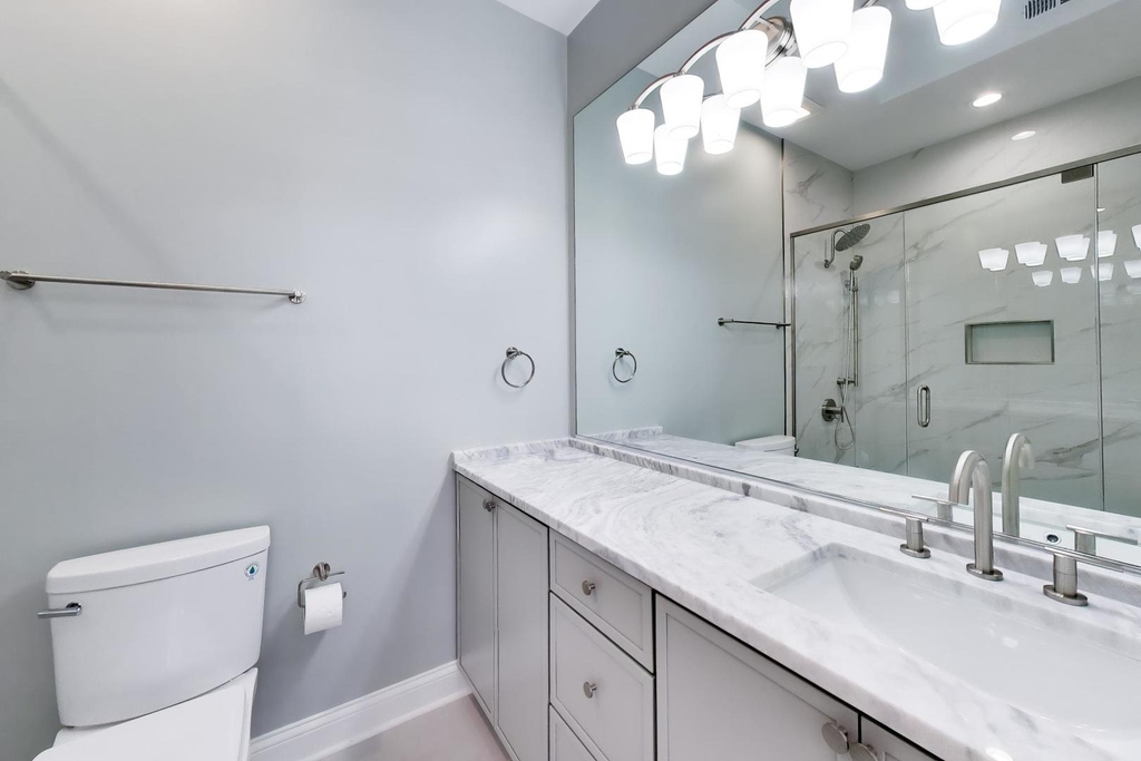 939 W Madison Street - Photo 19