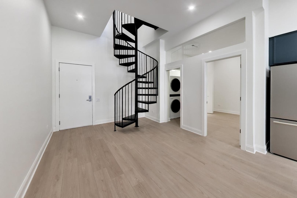 939 W Madison Street - Photo 9