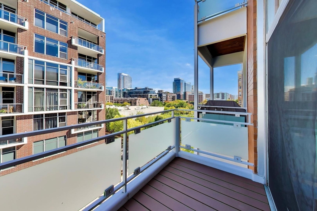 939 W Madison Street - Photo 22