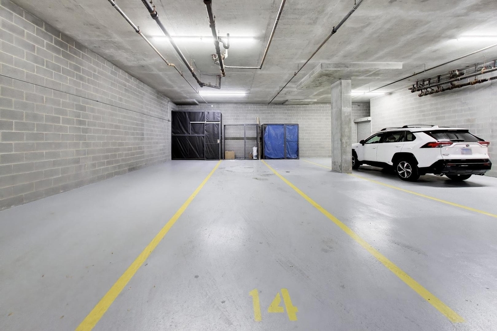 939 W Madison Street - Photo 33
