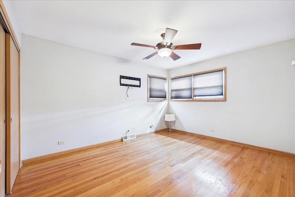 5007 Golf Road - Photo 9