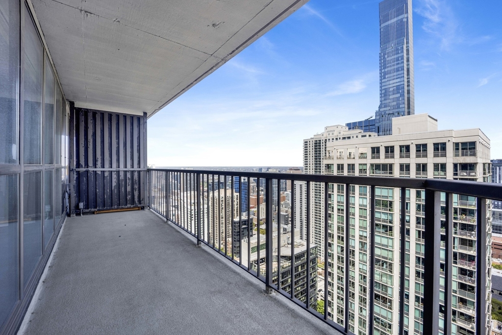 10 E Ontario Street - Photo 10