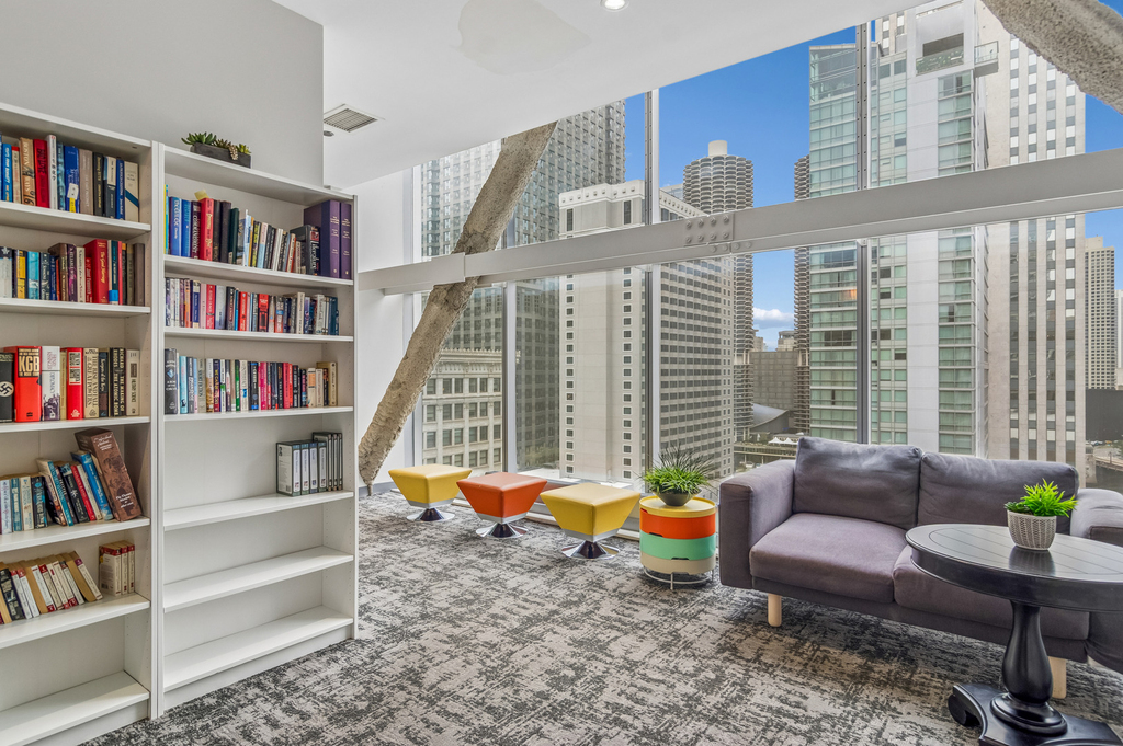 8 E Randolph Street - Photo 10