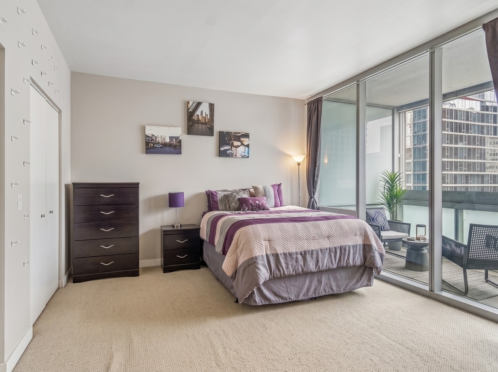 8 E Randolph Street - Photo 6