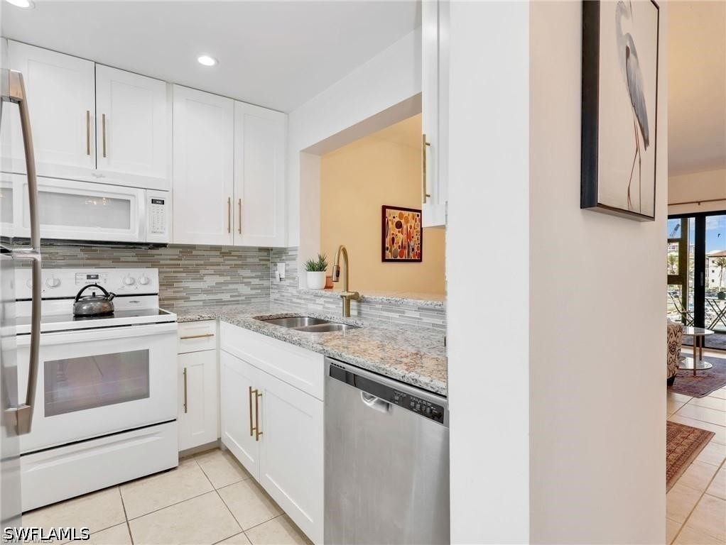 801 River Point Drive - Photo 4