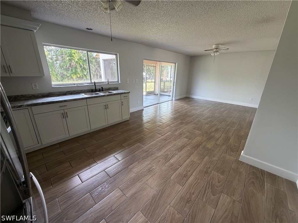 937 Sw 52nd Street - Photo 1
