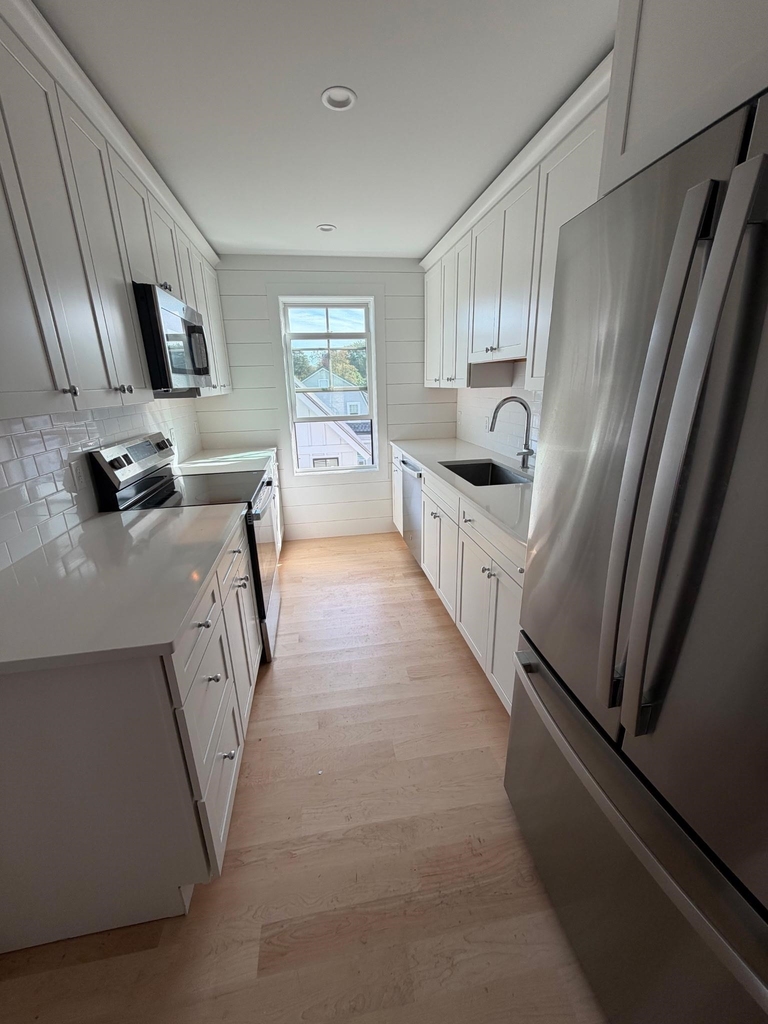 427 Lafayette - Photo 2