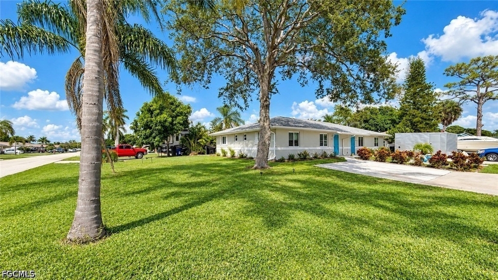 9141 Carolina Street - Photo 2