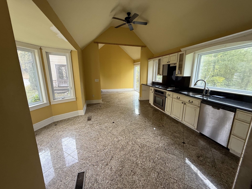 206 Chester - Photo 22
