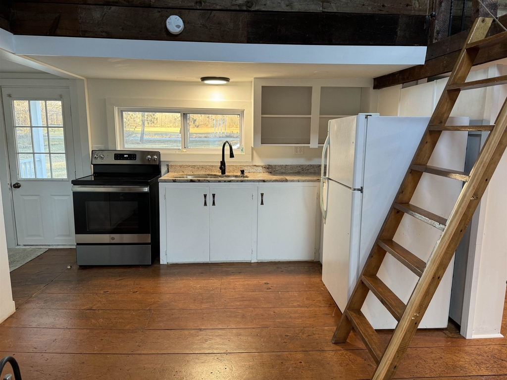 6229 Main - Photo 2