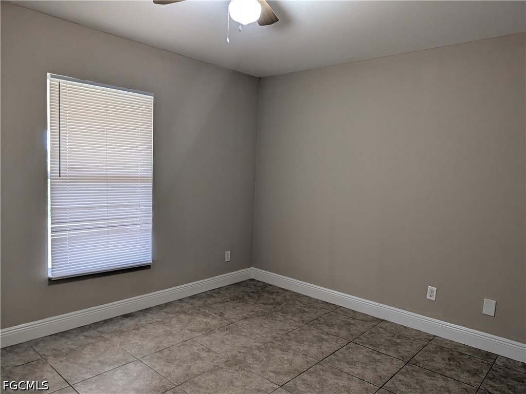 723 Homer Avenue S - Photo 9