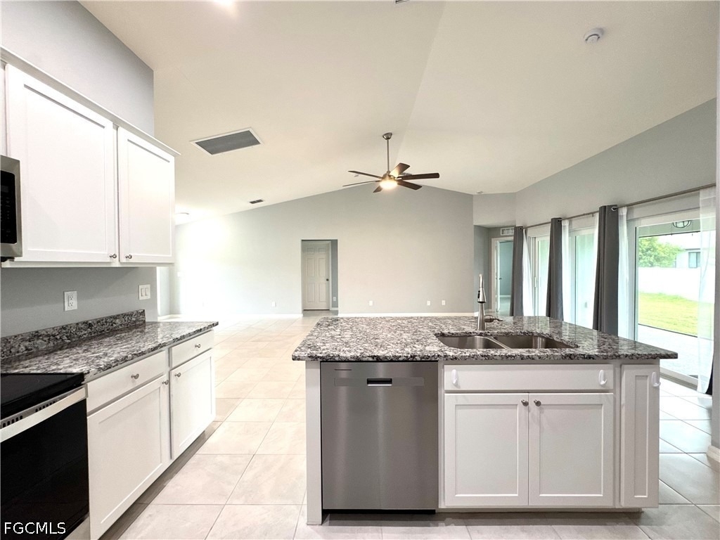 1125 Nw 2nd Place - Photo 7