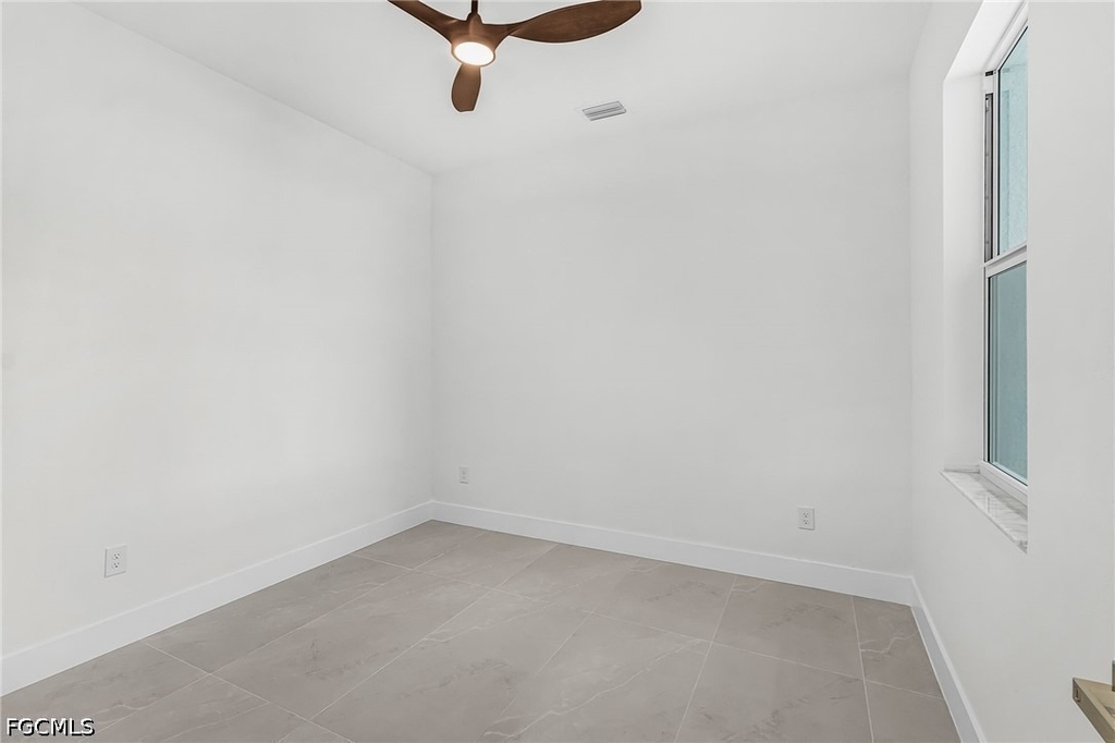 3804 Se 12th Avenue - Photo 4