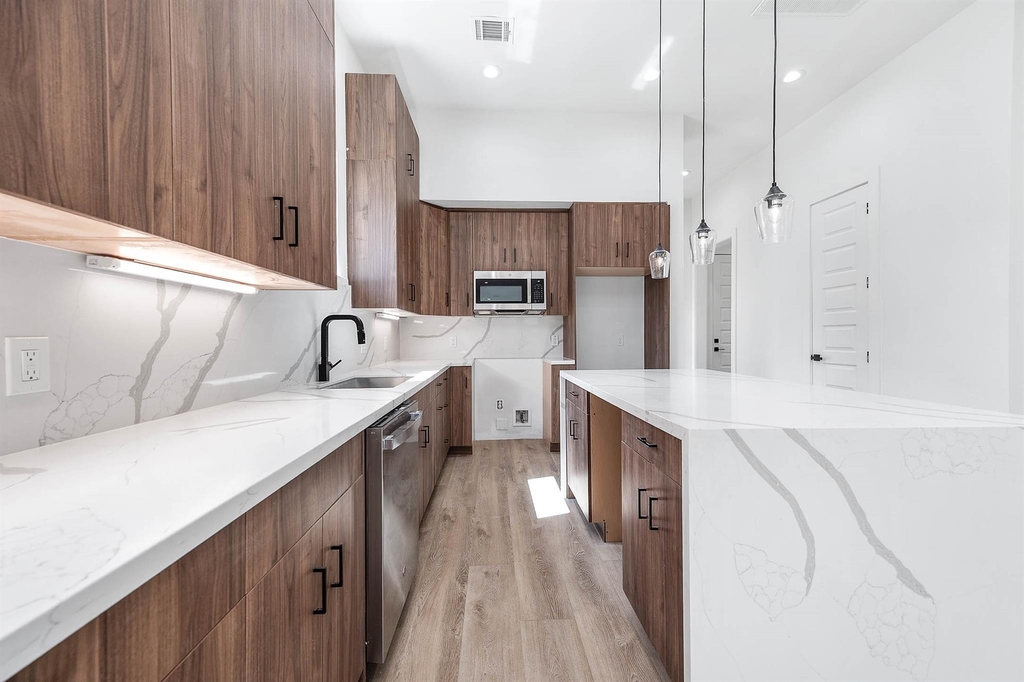3619 Bremond Street - Photo 8