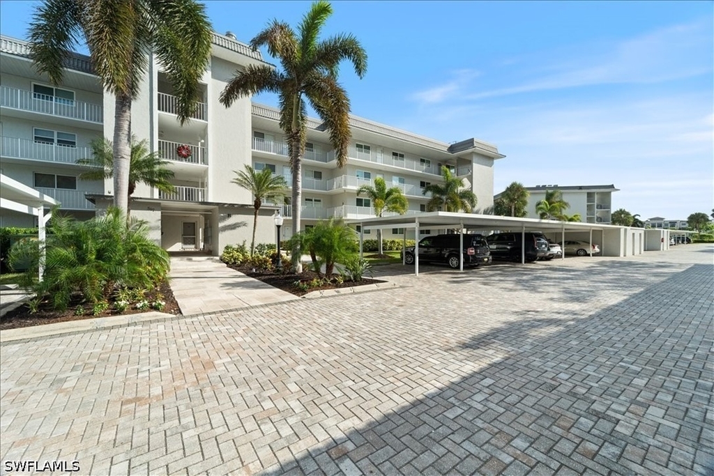 307 Goodlette-frank Road S - Photo 0