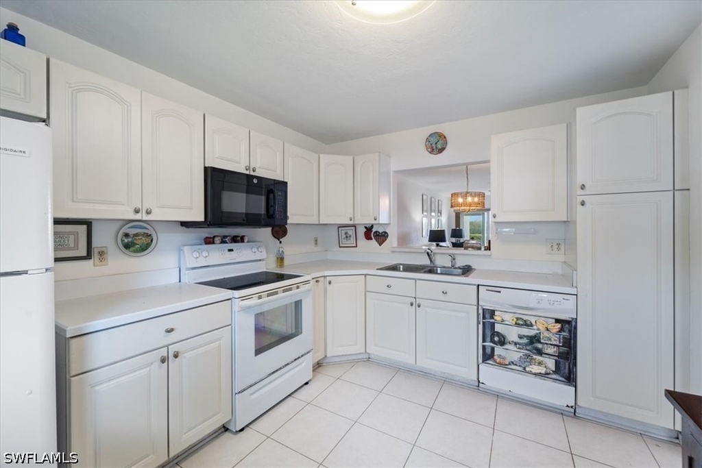 307 Goodlette-frank Road S - Photo 1