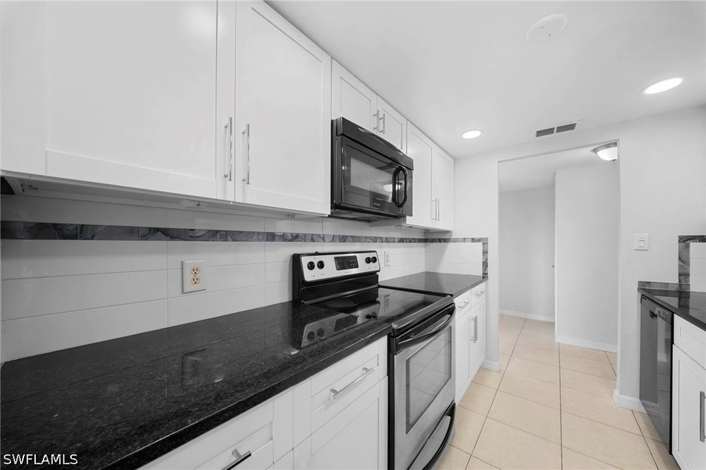 4807 Sunset Court - Photo 7
