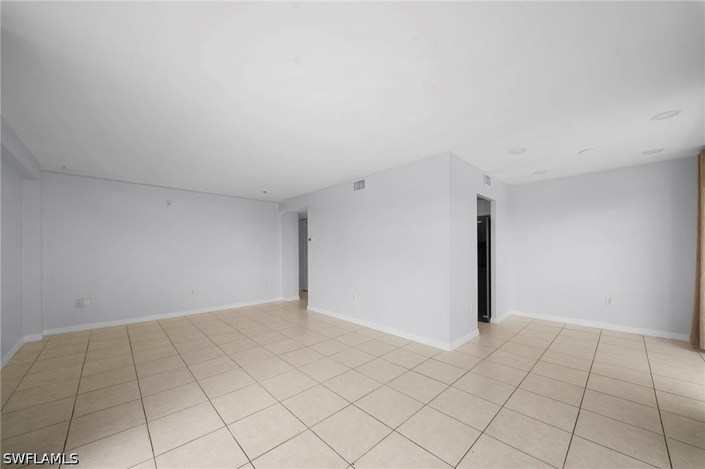 4807 Sunset Court - Photo 2