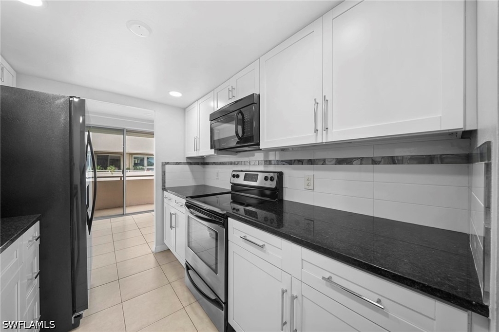 4807 Sunset Court - Photo 9