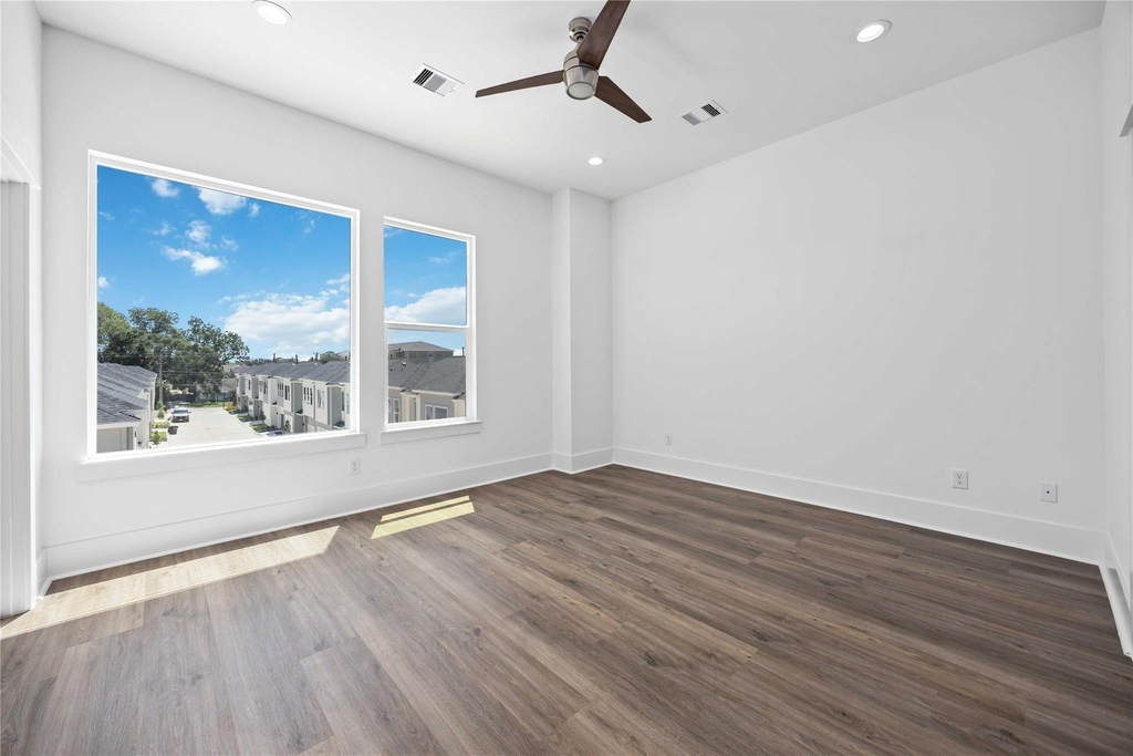 1941 Knoll Square Drive - Photo 18
