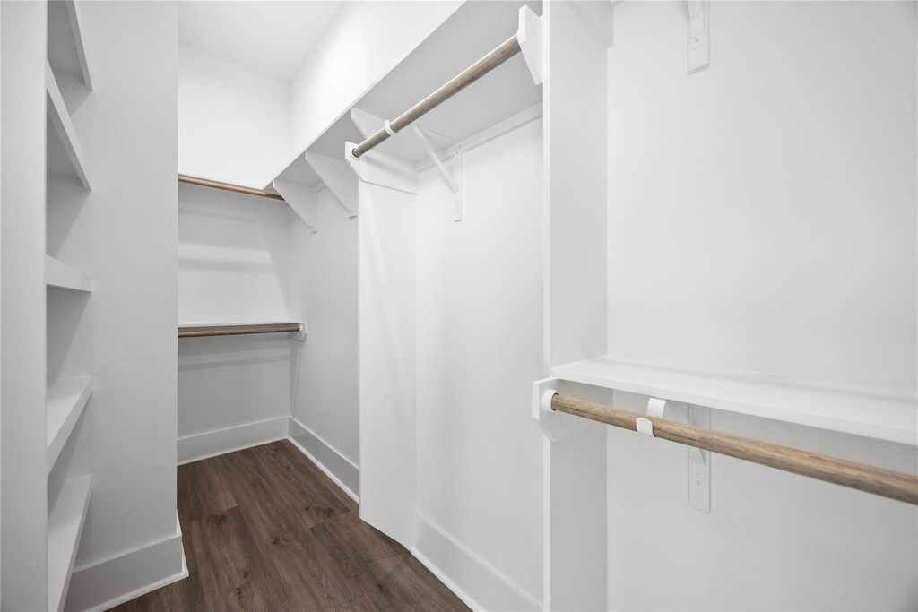 1941 Knoll Square Drive - Photo 15