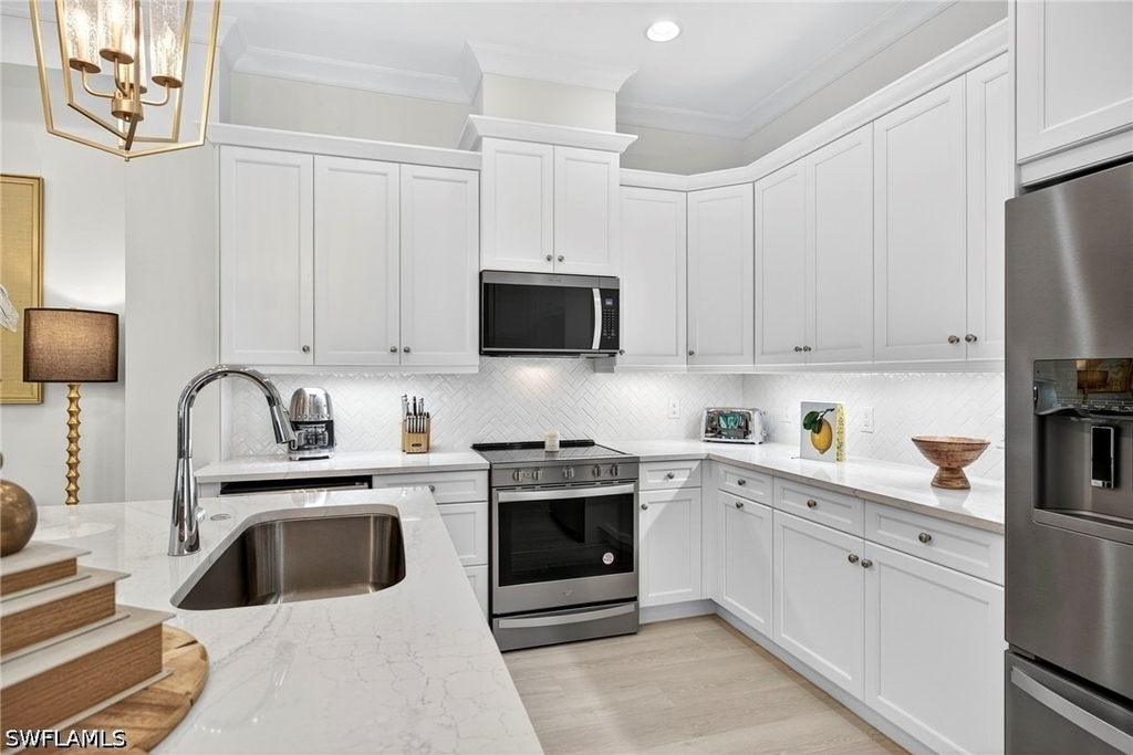 8877 Yucatan Court - Photo 10