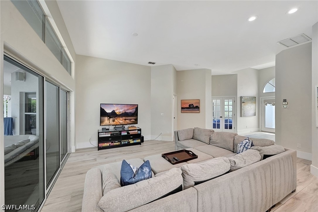 7575 San Miguel Way - Photo 2