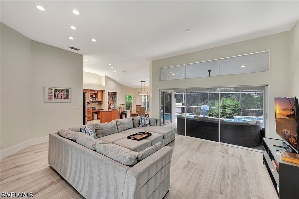 7575 San Miguel Way - Photo 5