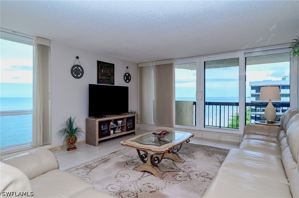 4001 Gulf Shore Boulevard N - Photo 5