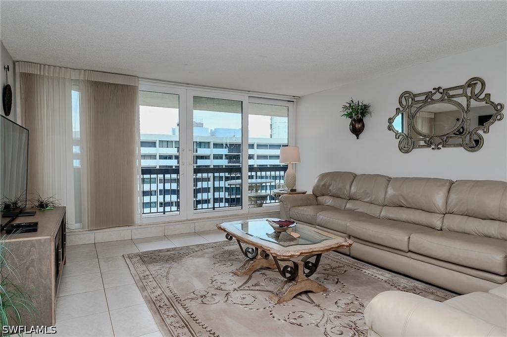 4001 Gulf Shore Boulevard N - Photo 6