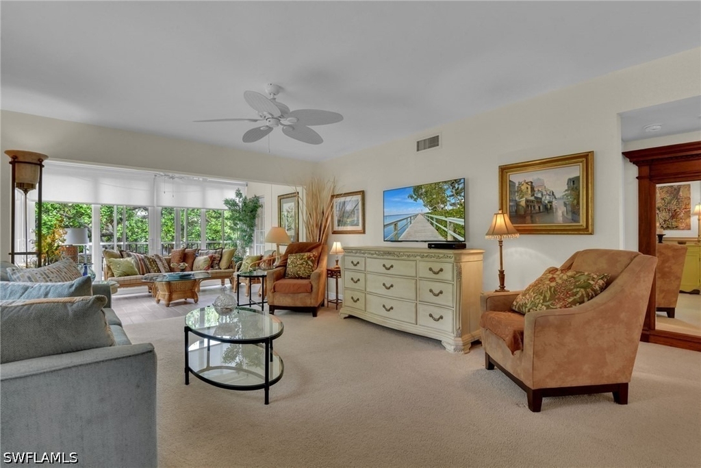215 3rd Avenue S - Photo 3